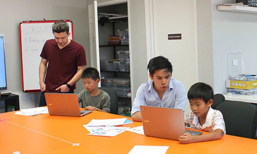 MaKaboom Opens Doors to Robotics and Coding Education