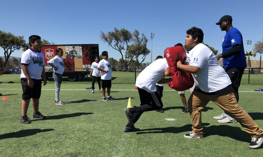 The San Francisco 49ers and NFL Play 60 Campaign brought Football Hall of Famer Anthony Munoz and Coach Andy Olds together for kids.