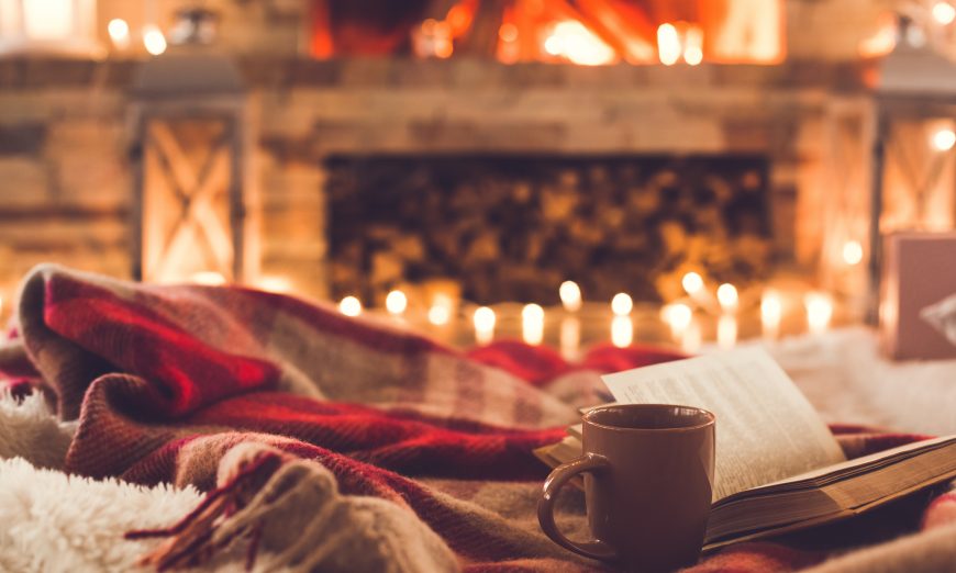 Editor Carolyn Schuk talks about reading a good book this Christmas season. She gives book recomendations for the holidays.