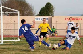 Late Penalty Causes Bruins to Fall to Eagles