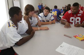 49ers Rookies Helps Bruins Freshmen Dare to Dream
