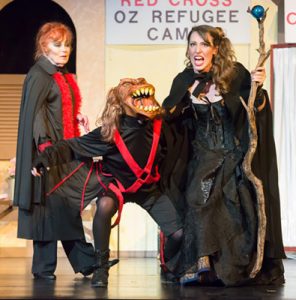 Showtime Writes Hilarious Last Chapter to The Wizard of Oz