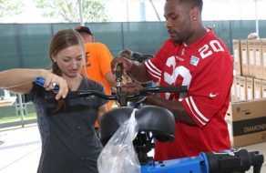 49ers Help Build Bikes for Children