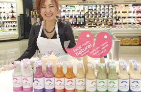 Self-Proclaimed “Salad Dressing Lady” Sets Up Business in Santa Clara