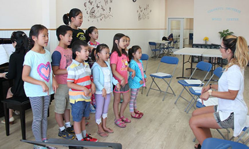 Colorful Universe Offers Musical Training for Young People