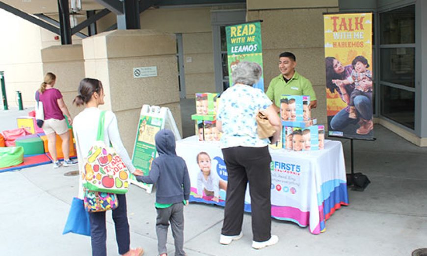 First 5 California Asks New Parents to Talk.Read.Sing