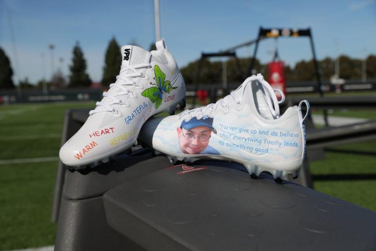 49er Kyle Nelson Wears JW House Designer Cleats for the Win