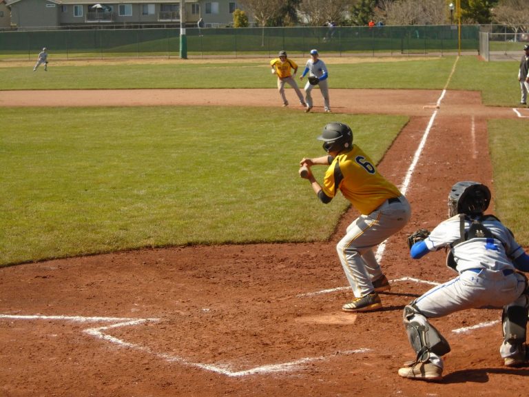 Bruins Chargers Meet in Preseason Scrimmage