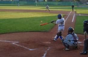 Wild Finish Sees Bruins Win in Walkoff Fashion, 4-3