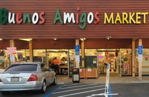 Buenos Amigos Market Says Adiós