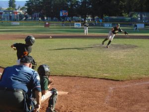 Westside Giants Hold off A’s, Will Face Dodgers in Championship