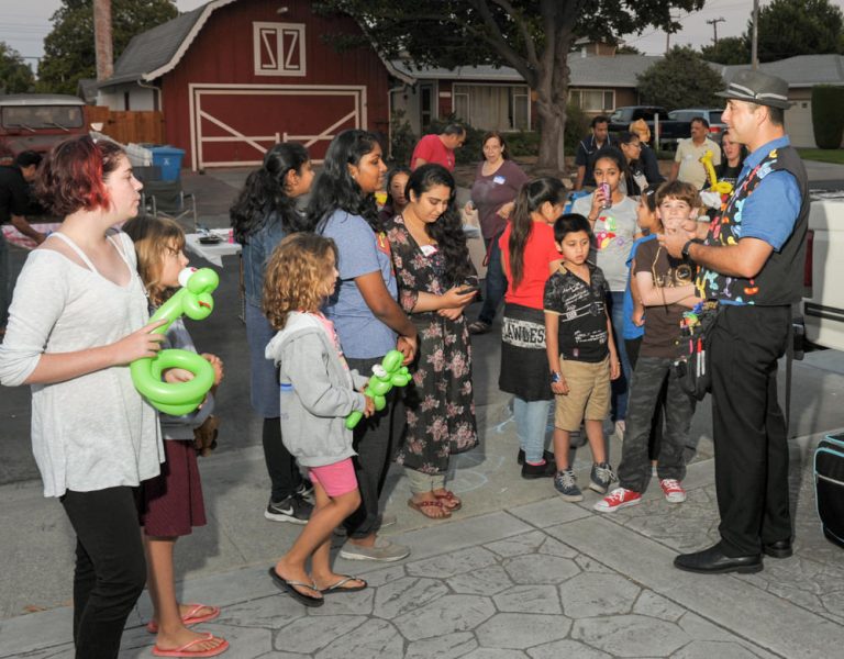 Santa Clarans Participate in National Night Out