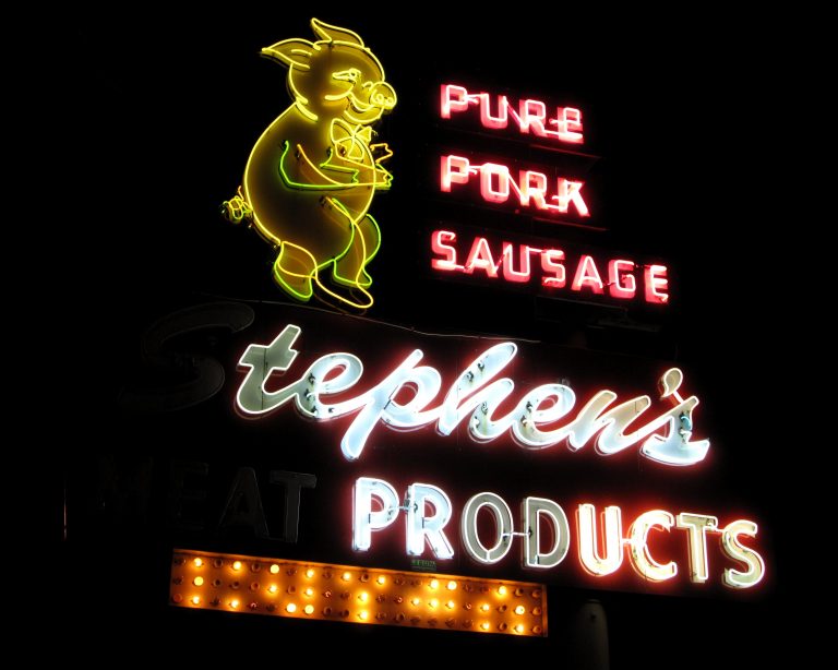 The San Jose Signs Project Advocates for the Preservation of Vintage Signs