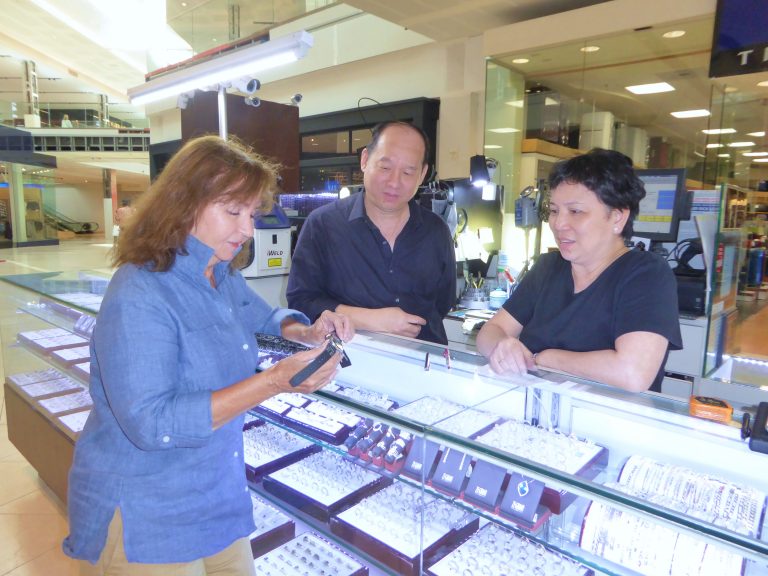 Master Fix Jewelers Make Repairs While You Wait at Westfield Valley Fair