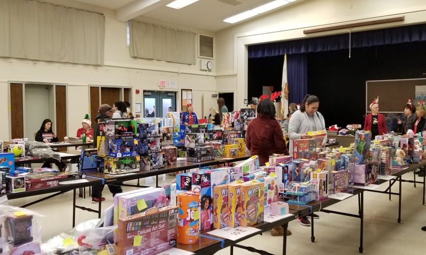 Soroptimist Spreads Smiles at Free Christmas Store