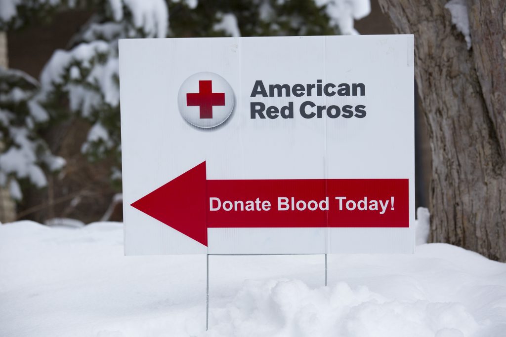 Red Cross issues emergency call for blood donors Fewer drives, busy holiday schedules lead to blood shortage, blood donation, blood drive