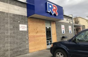 Santa Clara Police Officers Shoot and Kill Man at Rotten Robbie Gas Station