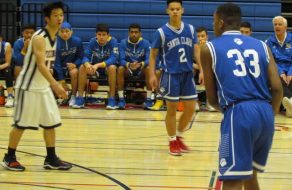 Vikings Stun Bruins With Lightning-Quick Start