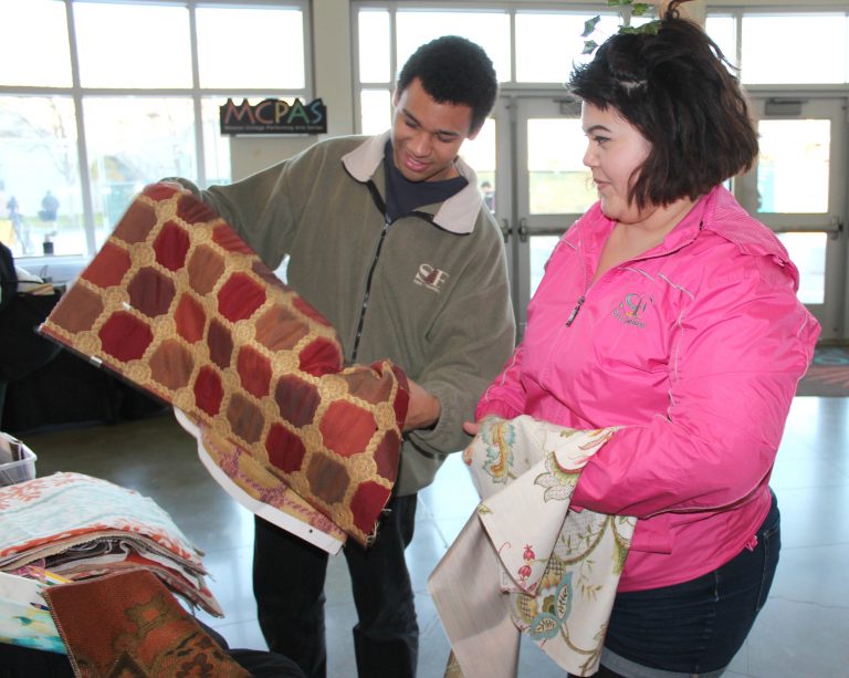 FabMo Offers Fabric and More for Artistic Endeavors