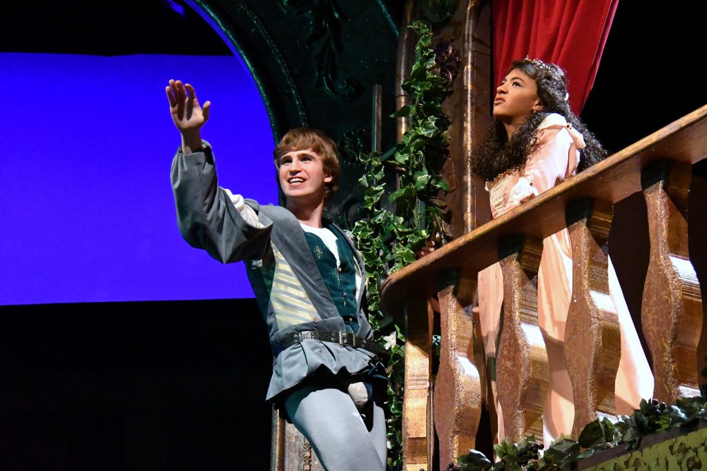 Romeo and Juliet, Sara Session, Derek Sikkema