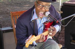 Iconic Santa Clara Musician Ike Cosse Still Singing the Blues