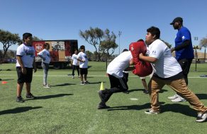 49ers and NFL Play 60 Campaign Help South Bay Kids Build Character