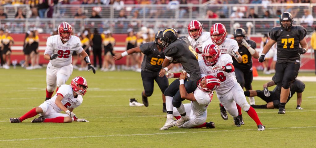 Against the Hollister Haybalers, the Wilcox Chargers quarterback Geremy McCollough helped them come back from a potential loss.