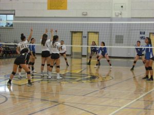 Chargers Knock off Bruins in Straight Sets