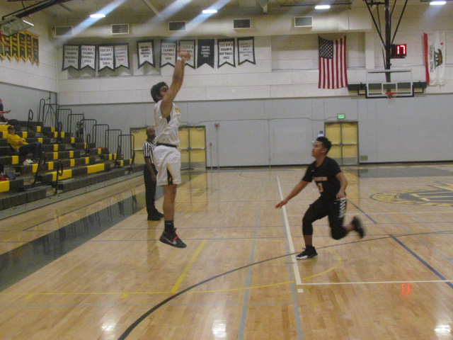 The Wilcox Chargers basketball team has had a slow start, but they're gaining steam in the pre-season. Goodwyn Dickson did great work for them.