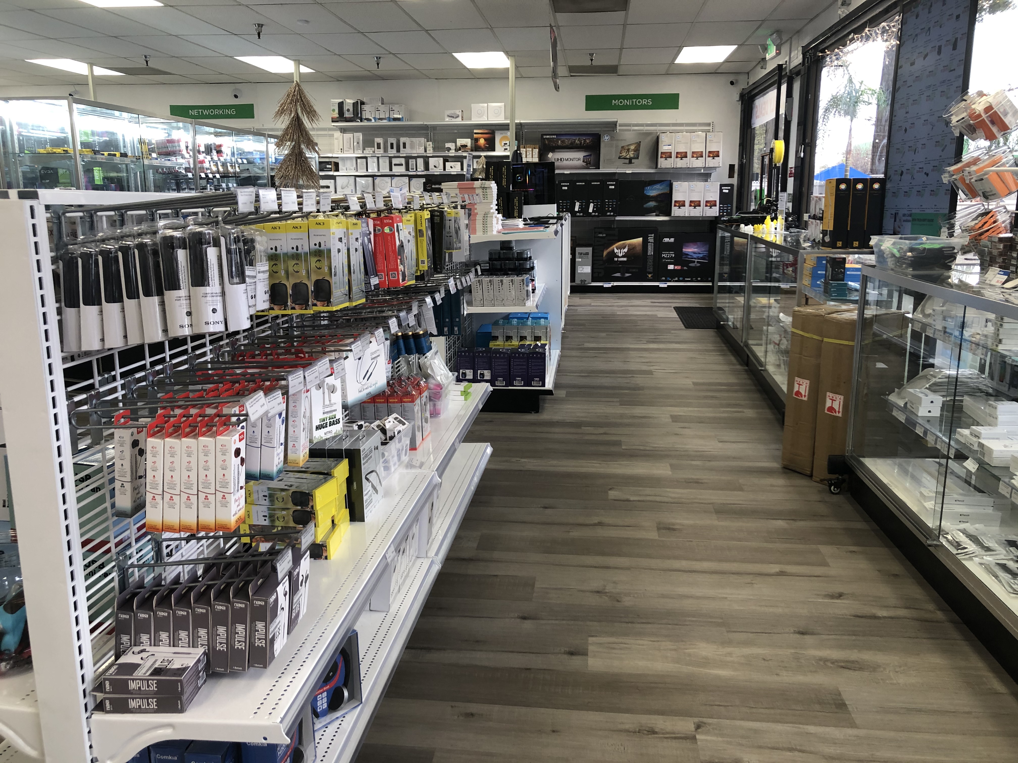 Central Computers, a local family-owned business, opened their new location in Sunnyvale. Chester Yeung speaks about the new start.