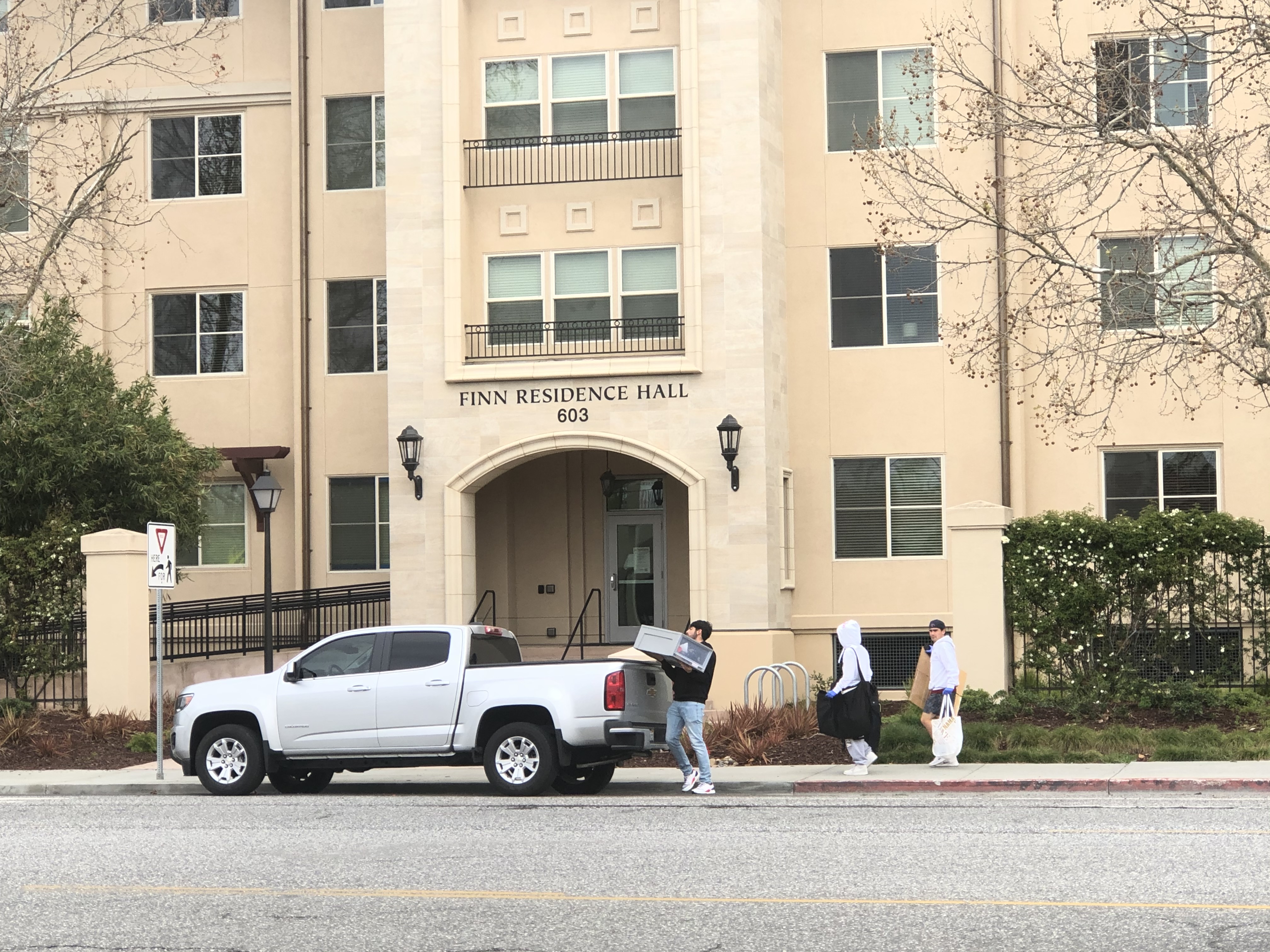 Santa Clara University students have to move out of their on campus housing due to a COVID-19 case. They also are told to prepare for Online Classes.