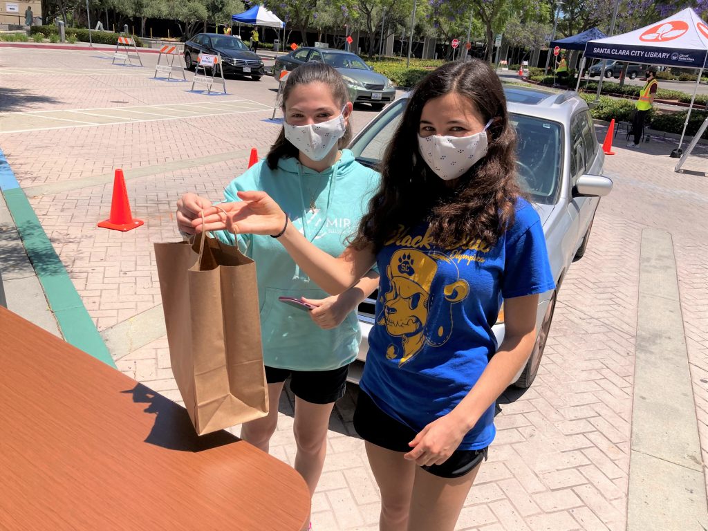 The libraries in Santa Clara and Sunnyvale are now offering curbside pickup and sidewalk services to get books into the community.