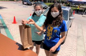 Local Libraries Now Offer Curbside Pickup and Sidewalk Services