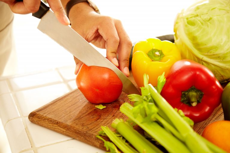 Kaiser Permanente Offers COVID-19 Safety Tips For Holiday Gatherings