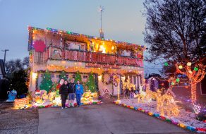 2020 Holiday Home Decorating Contest Winners Light Up the December Darkness