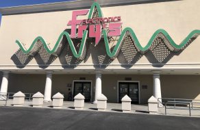 Customers, Employees Surprised After Fry’s Electronics Closes Overnight