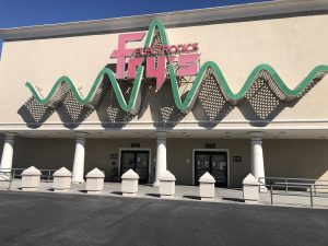 Customers, Employees Surprised After Fry’s Electronics Closes Overnight