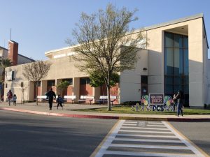 SCUSD Students Return to School in Hybrid Learning Format