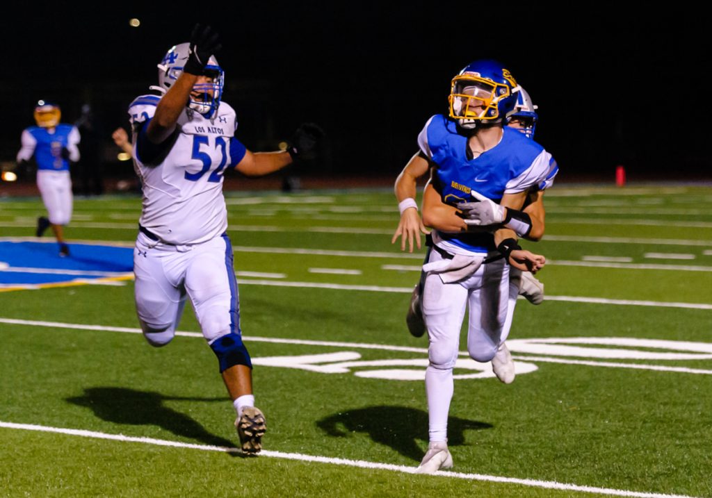 The Santa Clara Bruins won over the Los Altos Eagles. Bruins Carson Muench and Aiden Rangle made impressive plays.