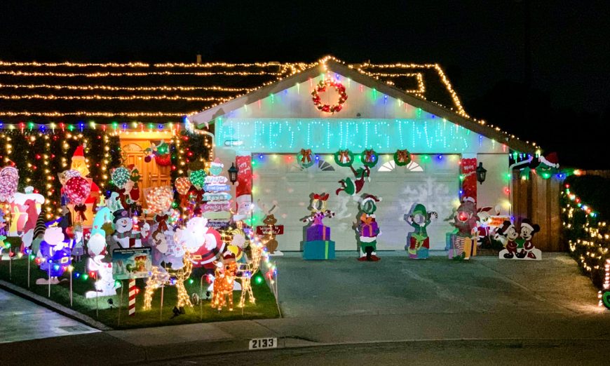 Santa Clara announced the winners of this year's holiday house decorating contest. Winner Fidel Reyes says his inspiration came from his childhood.