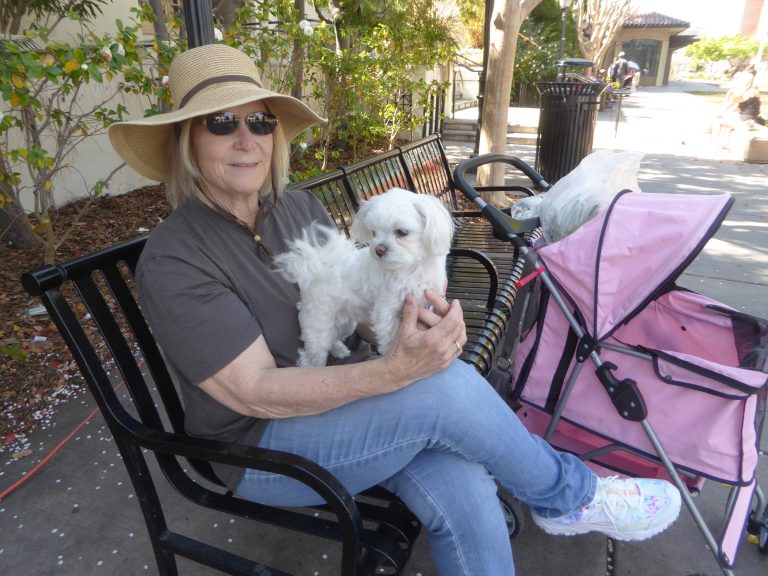 Pat Simkins and Tifi, Won’t You Be My Neighbor?