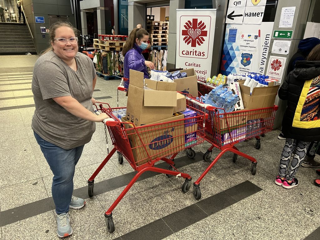 Soroptimist Fillhardt flew to Poland with bags backed full of aid for Ukrainian refugees and spent several days in Krakow volunteering.