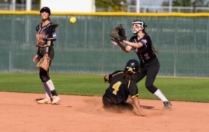 Chargers Softball Sweeps Firebirds 