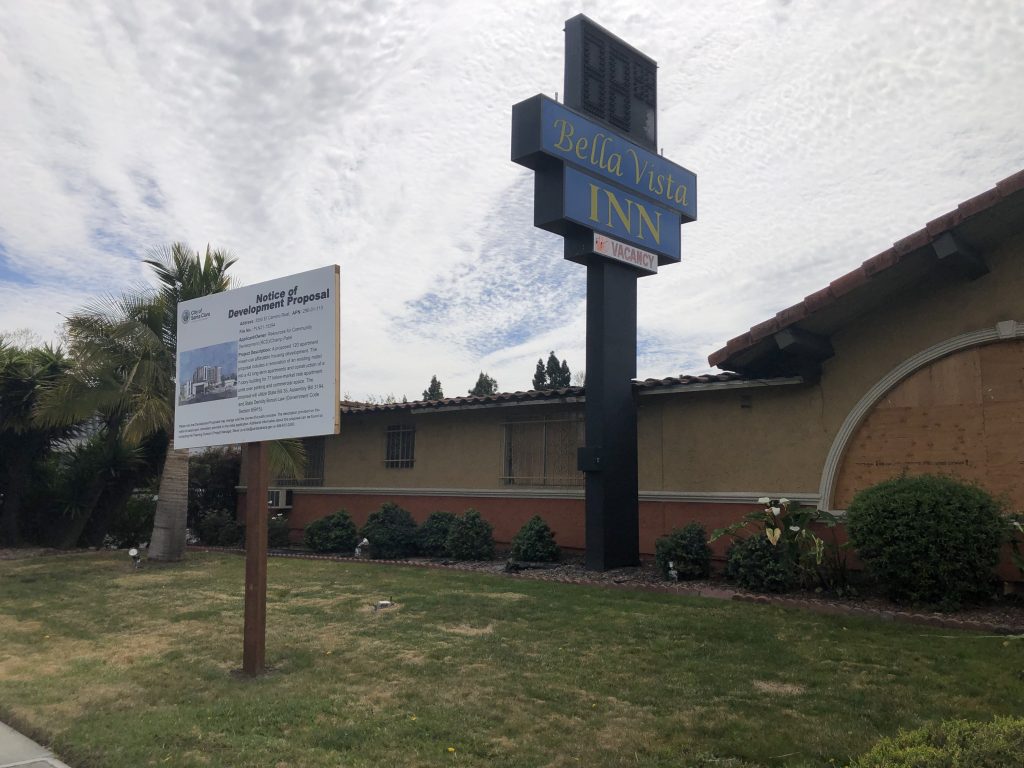 The Santa Clara Planning Commission welcomed new member Mario Bouza and heard an update from the City's Homelessness Task Force on Aug. 24.