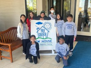 Laurelwood Elementary Students Run Donation Drive for JW House