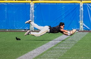 ​​Bruins Split Rivalry Series with Chargers