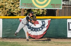 Sunnyvale Wins With Wild Finish to Advance to Championship
