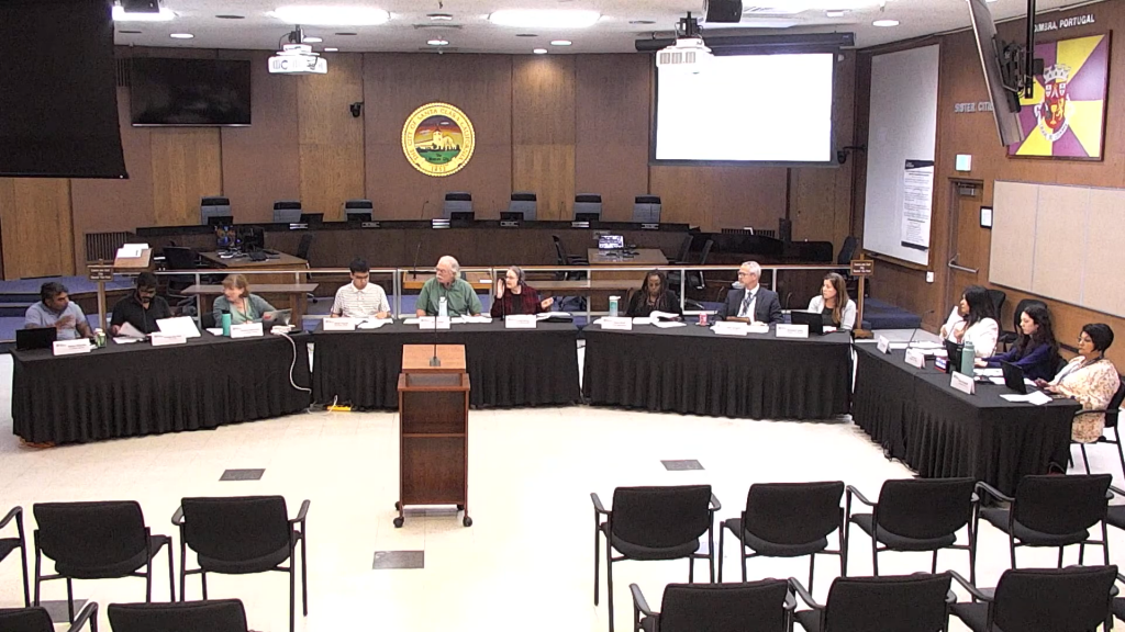 The Charter Review Committee has recommended that Santa Clara vote on whether to make the police chief and city clerk positions elected.