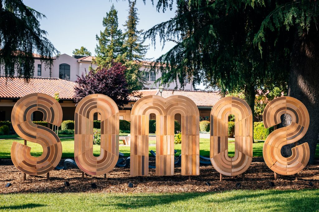 Santa Clara University has unveiled SOMOꙄ, a new public art installation created by Ana Teresa Fernandez with help from the student body.