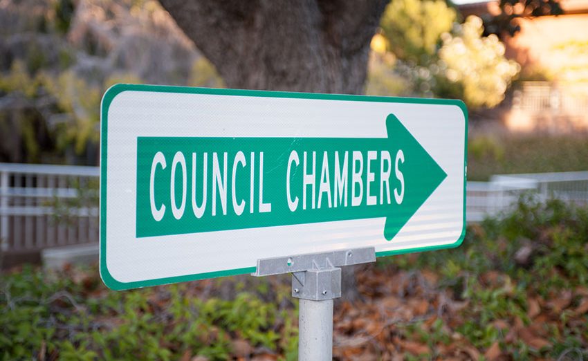 The Santa Clara City Council swore in its newest members, Kelly Cox and Albert Gonzalez, as well the new city clerk and police chief.